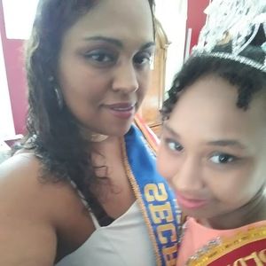 Meet your Posher, Raquel abby